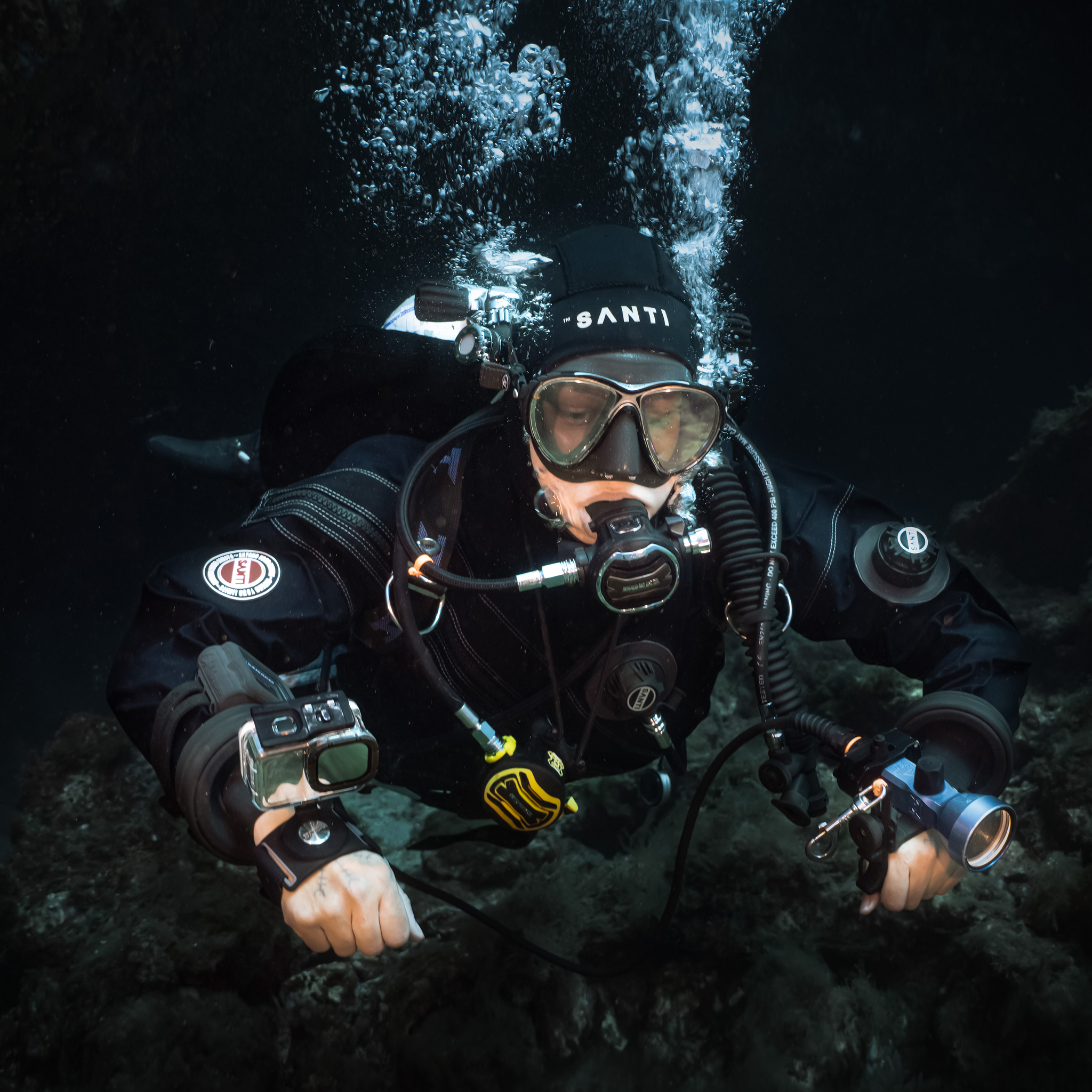 The Effect of Social Media on the Diving Industry