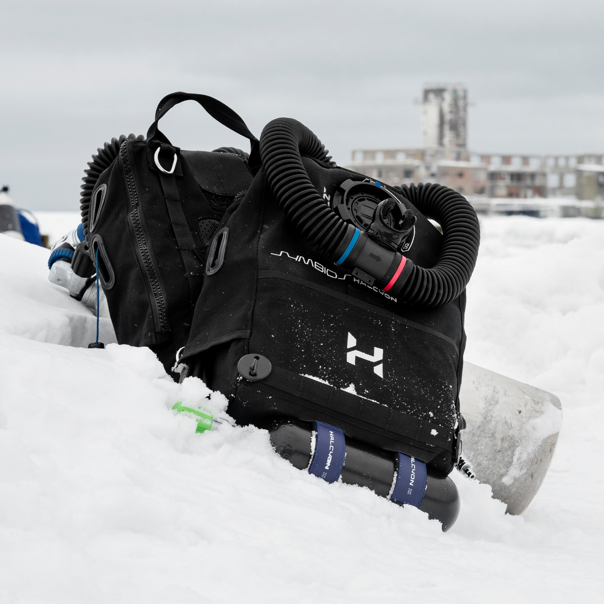 Halcyon Symbios™ Chest Mount Rebreather (CCR)