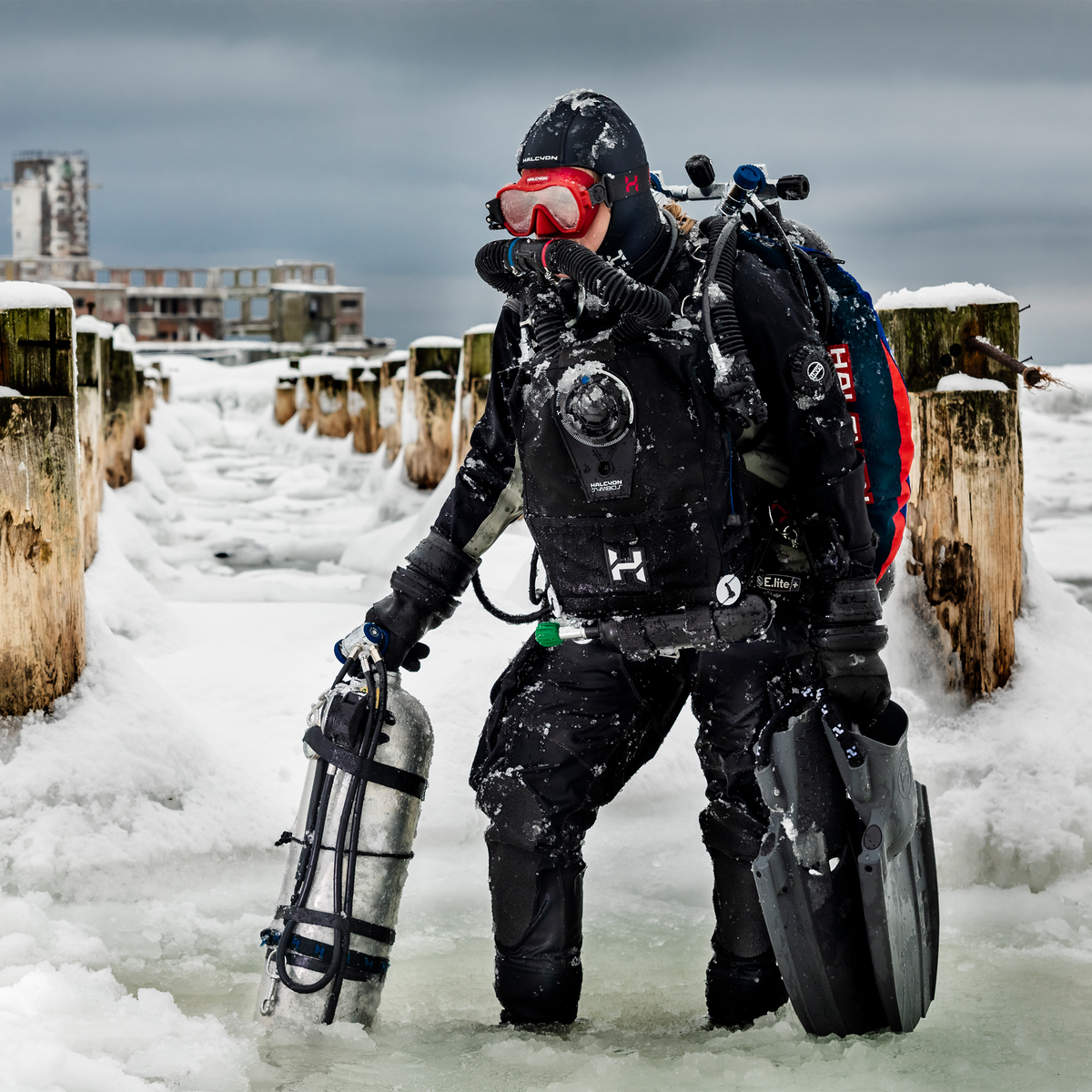 Halcyon Symbios™ Chest Mount Rebreather (CCR)