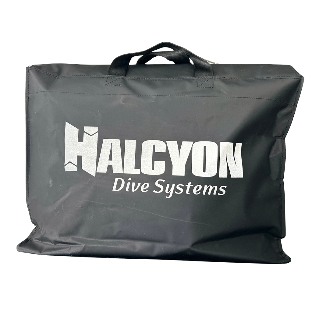 XR_Explorers_Halcyon_Traverse_Bag_Back