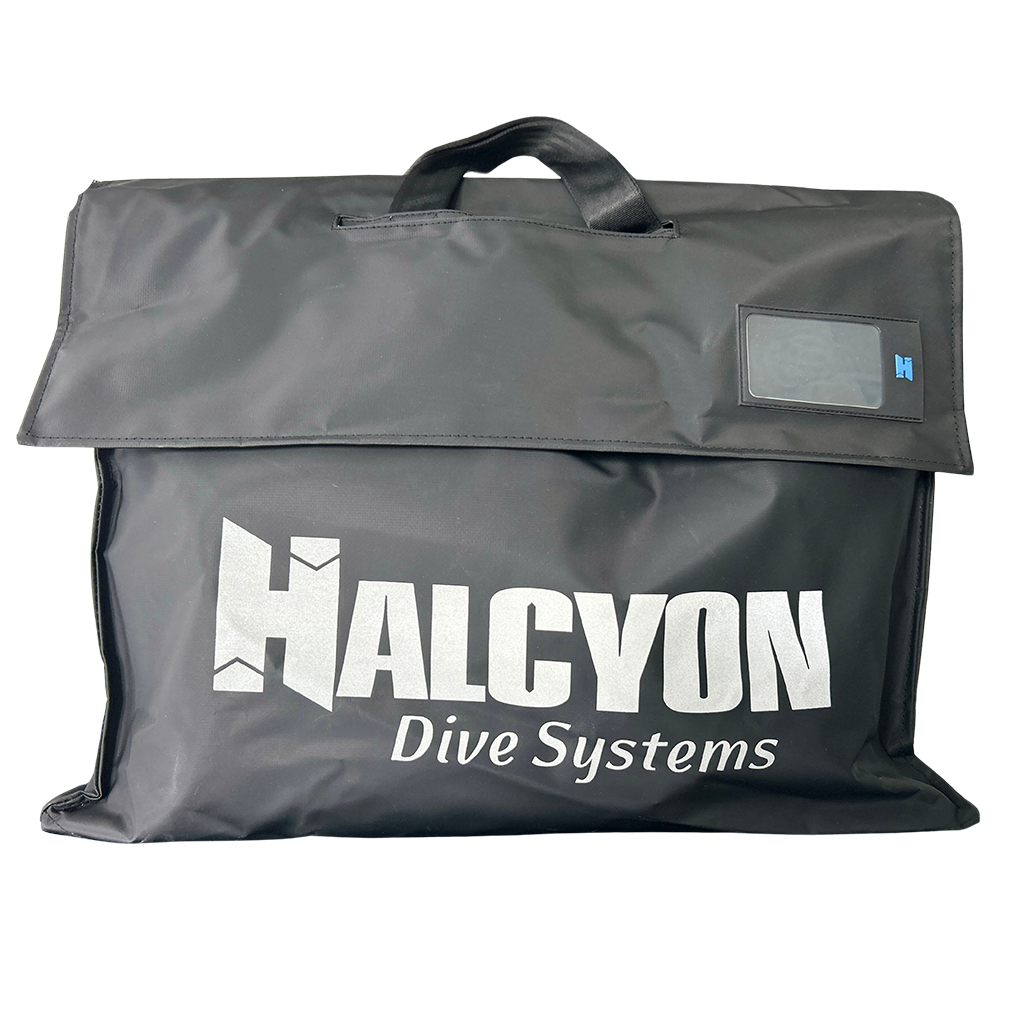XR_Explorers_Halcyon_Traverse_Bag_Front