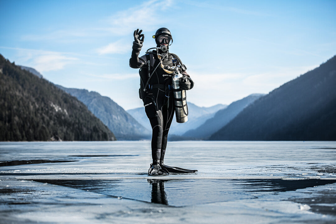 XR Explorer's Student in DIR configuration practicing perfect trim during decompression in Oman