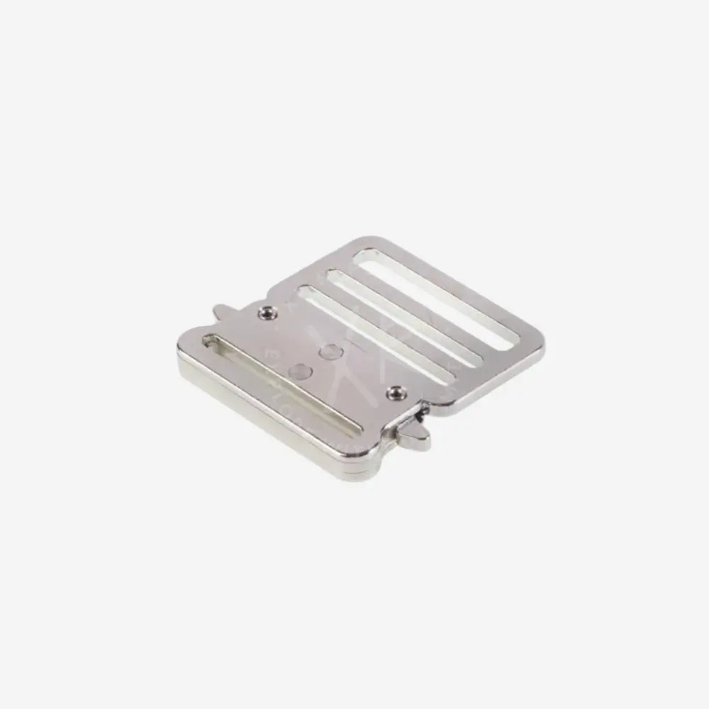 Close up of dual lever mechanism on Divesoft QRF buckle preventing accidental release