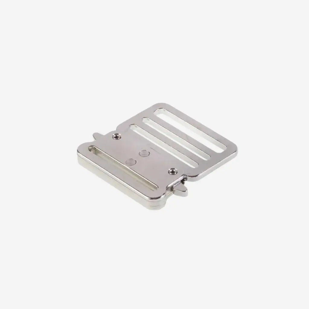 Close up of dual lever mechanism on Divesoft QRF buckle preventing accidental release