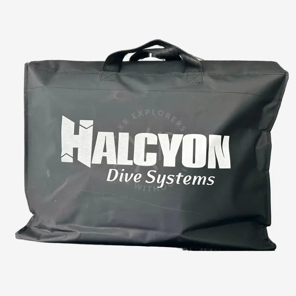 XR_Explorers_Halcyon_Traverse_Bag_Back