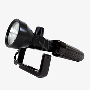 Halcyon focus 2.0 primary light black plastic hand-held spotlight with textured grip and integrated carrying handle