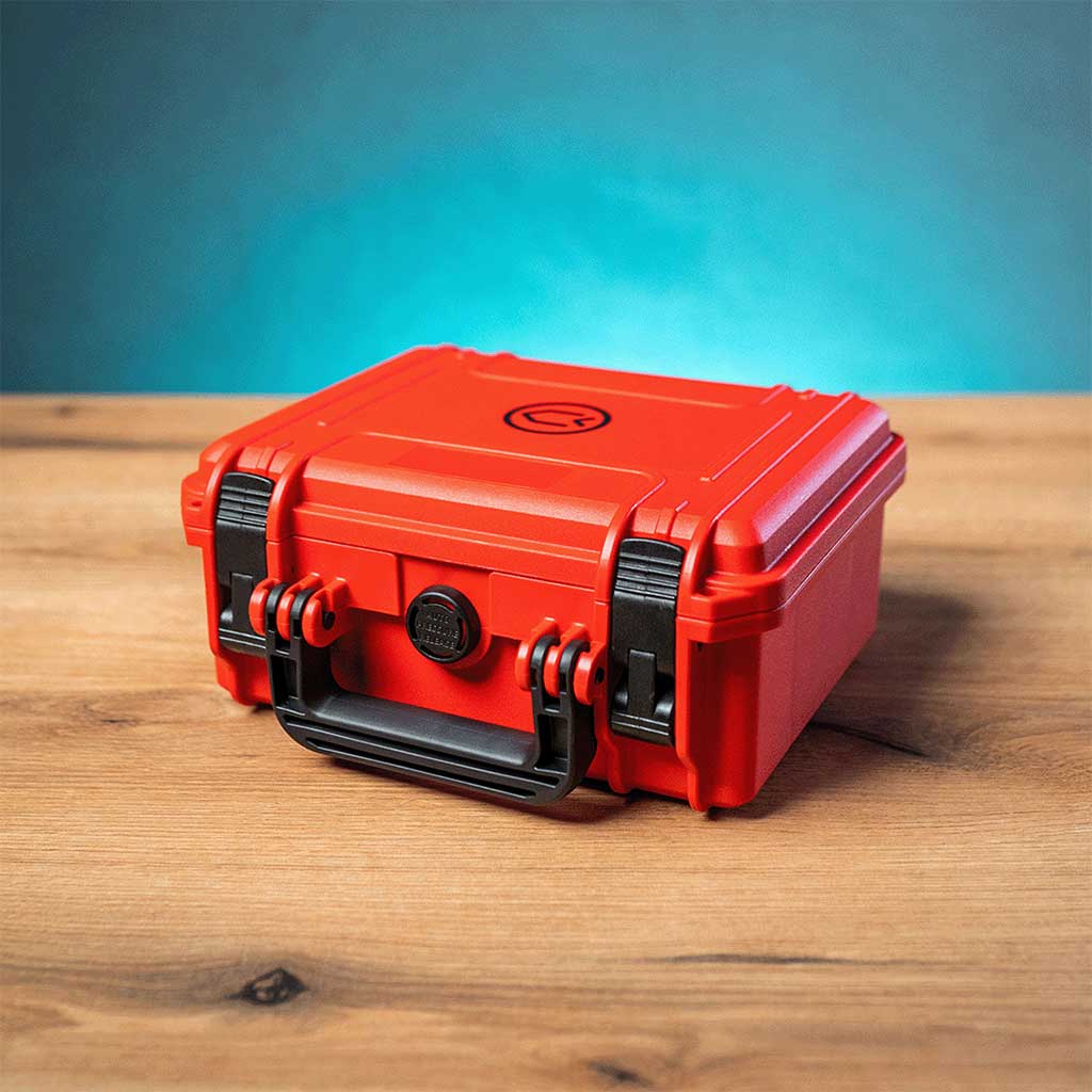 Technical diving expedition team utilizing the rugged Divesoft Blender Set in Oman