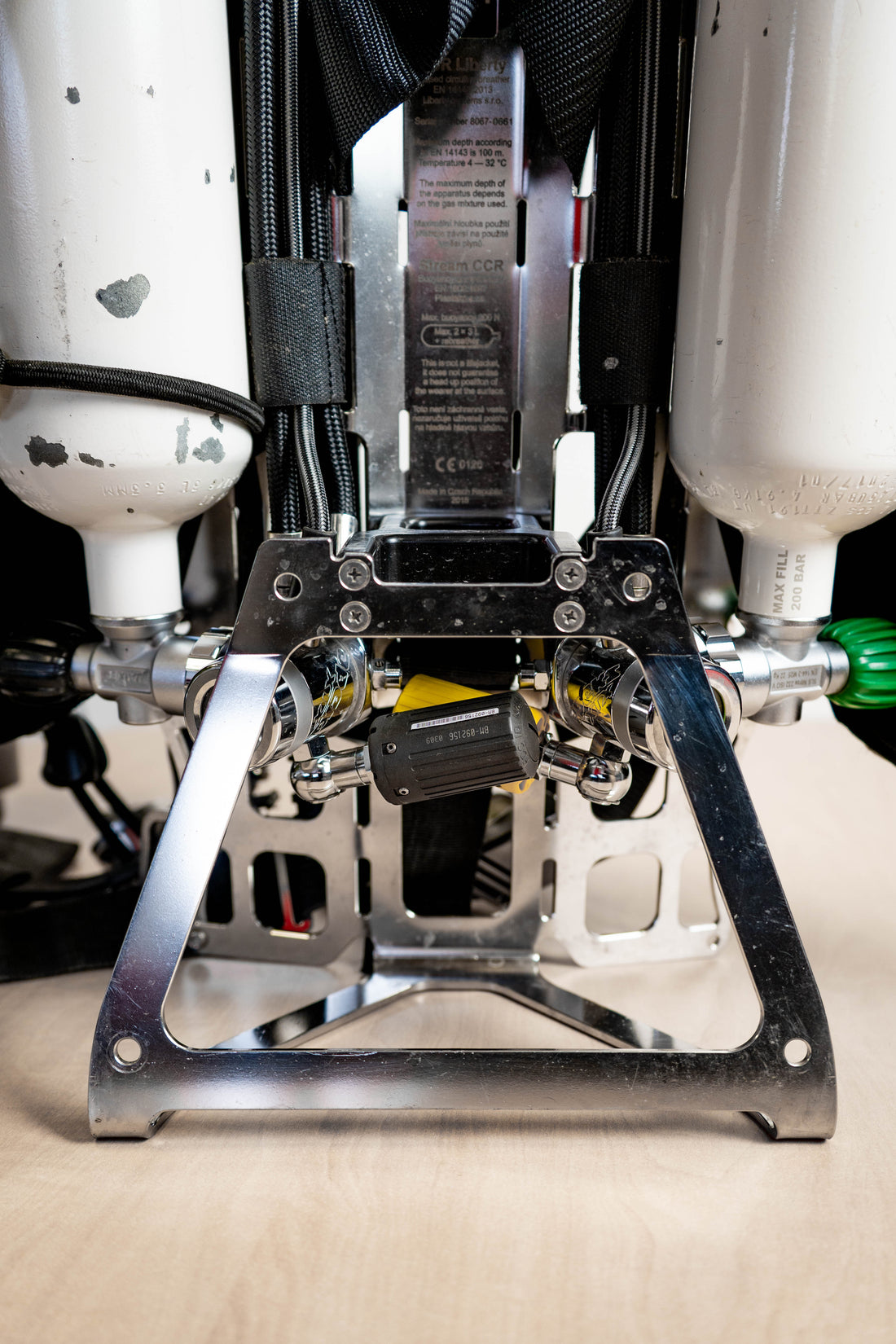 Divesoft High Pressure 90 degree elbow adapter for regulator streamlining in Kuwait