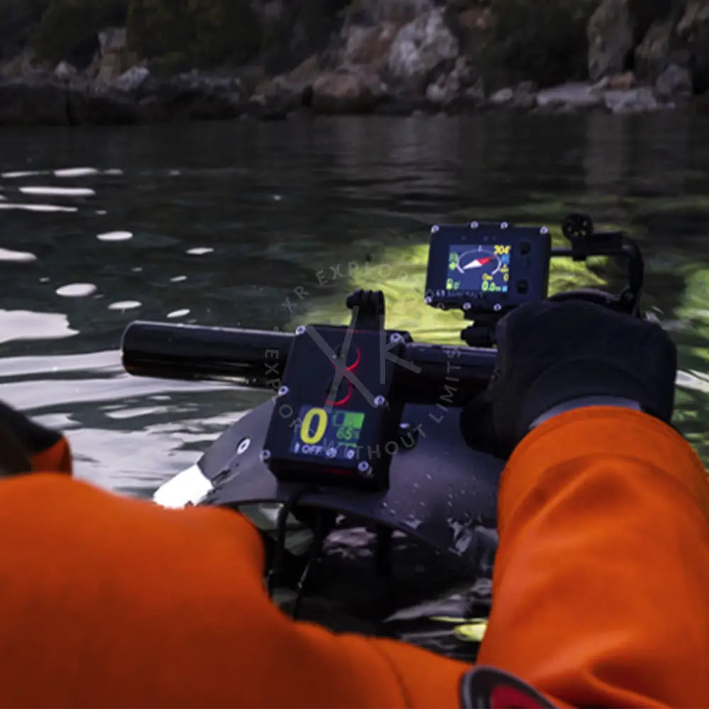 Digital compass and navigation computer for rebreather and scooter divers in Saudi Arabia