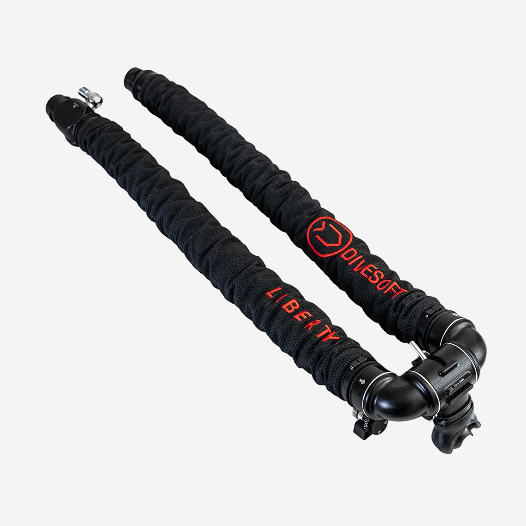 Flexible silicone hoses allowing streamlined routing on Liberty Sidemount unit